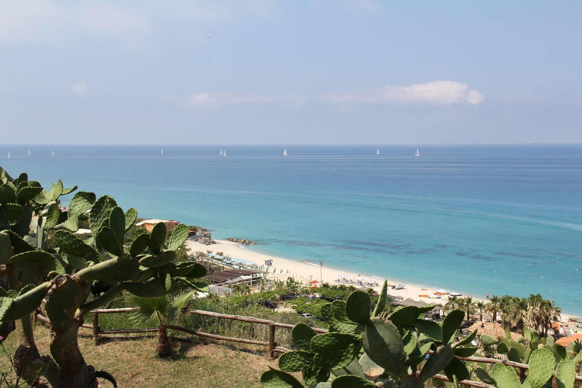Borgo Donna Canfora Capo Vaticano Exterior foto